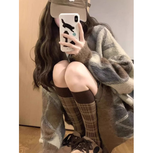 慵懶風V領針織開衫毛衣外套女春秋季大碼高級感寬松減齡氣質上衣 慵懶風V領針織開衫毛衣外套女春秋季大碼高級感寬松減齡氣質上衣