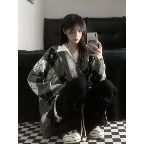 菱格開衫毛衣女秋冬寬松溫柔慵懶風日系復古針織衫軟糯外套ins潮 菱格開衫毛衣女秋冬寬松溫柔慵懶風日系復古針織衫軟糯外套ins潮