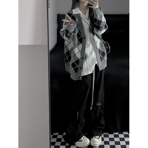 菱格開衫毛衣女秋冬寬松溫柔慵懶風日系復古針織衫軟糯外套ins潮 菱格開衫毛衣女秋冬寬松溫柔慵懶風日系復古針織衫軟糯外套ins潮