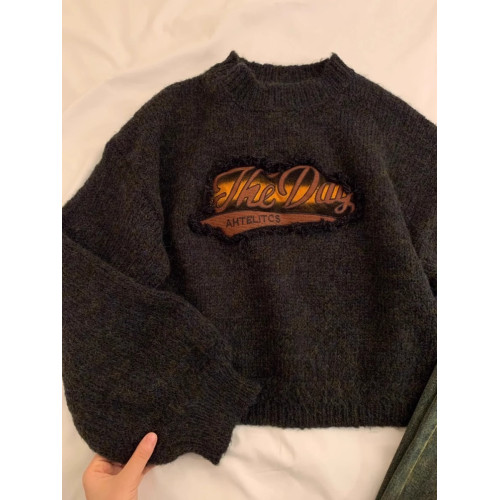 美式復古短款針織毛衣女秋冬季浣熊絨設計感小衆正肩寬松加厚外穿