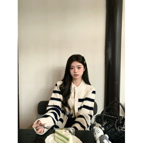 溫柔風條紋毛衣開衫女秋冬2025新款松弛感慵懶軟糯針織衫短款外套 溫柔風條紋毛衣開衫女秋冬2025新款松弛感慵懶軟糯針織衫短款外套