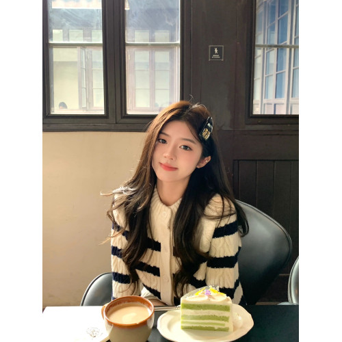 溫柔風條紋毛衣開衫女秋冬2025新款松弛感慵懶軟糯針織衫短款外套 溫柔風條紋毛衣開衫女秋冬2025新款松弛感慵懶軟糯針織衫短款外套