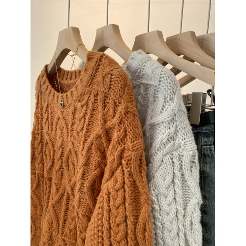 韓系復古麻花圓領針織套頭女冬季慵懶寬松毛衣外搭高級感軟糯上衣 韓系復古麻花圓領針織套頭女冬季慵懶寬松毛衣外搭高級感軟糯上衣