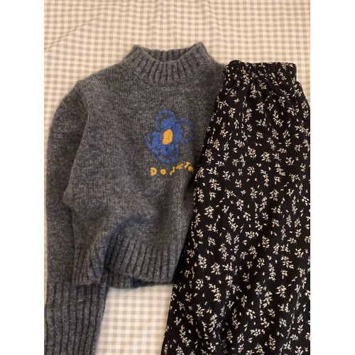 韓系復古針織上衣2025設計感套頭秋冬內搭慵懶風甜美鉤花厚毛衣女 韓系復古針織上衣2025設計感套頭秋冬內搭慵懶風甜美鉤花厚毛衣女