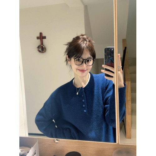 高級感復古亨利領中性風寬松毛衣女秋冬慵懶藍色套頭針織外穿上衣 高級感復古亨利領中性風寬松毛衣女秋冬慵懶藍色套頭針織外穿上衣