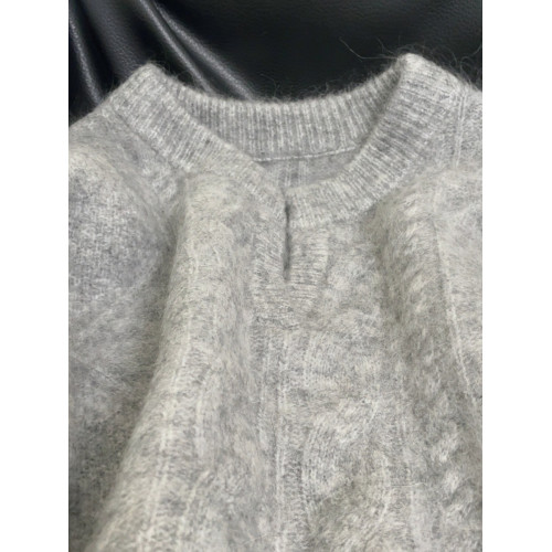 高級感灰色v領麻花浣熊絨套頭毛衣女秋冬慵懶加厚內搭針織衫上衣