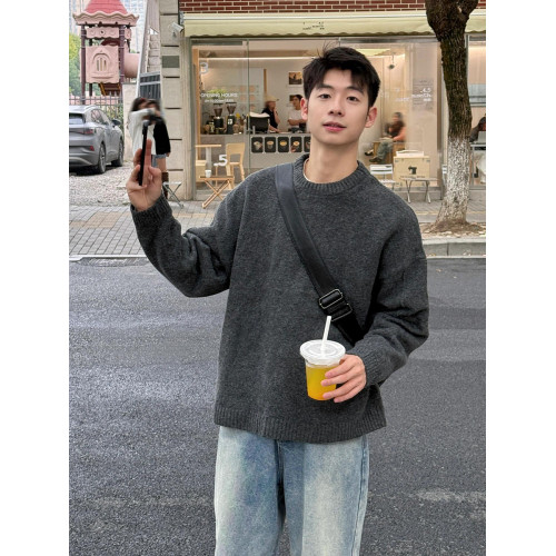 深灰色圓領毛衣男冬季韓系穿搭慵懶軟糯針織衫cleanfit內搭打底衫 深灰色圓領毛衣男冬季韓系穿搭慵懶軟糯針織衫cleanfit內搭打底衫