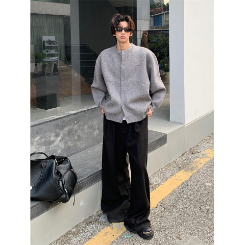 灰色高級感開衫毛衣男女秋冬韓系穿搭街頭復古寬松休閒針織衫外套 灰色高級感開衫毛衣男女秋冬韓系穿搭街頭復古寬松休閒針織衫外套