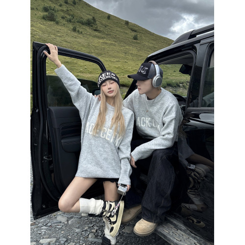 美式慵懶風毛衣男女情侶裝秋冬季ins超火高級感寬松百搭針織衫潮 美式慵懶風毛衣男女情侶裝秋冬季ins超火高級感寬松百搭針織衫潮