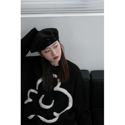 高級甜酷氛圍感立體毛巾綉花朵秋冬軟糯慵嬾黑色北極絨套頭毛衣女