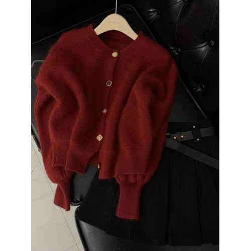 小香風新年酒紅色針織開衫女秋冬高級感軟糯仿浣熊絨毛衣外套上衣 小香風新年酒紅色針織開衫女秋冬高級感軟糯仿浣熊絨毛衣外套上衣