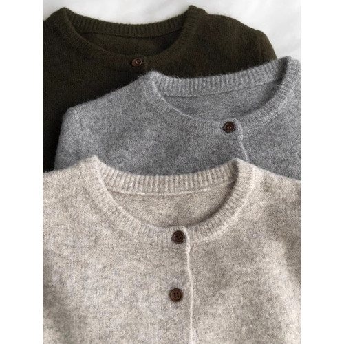 高級感復古圓領毛衣外套女2025秋冬新款簡約短款慵懶軟糯針織開衫 高級感復古圓領毛衣外套女2025秋冬新款簡約短款慵懶軟糯針織開衫