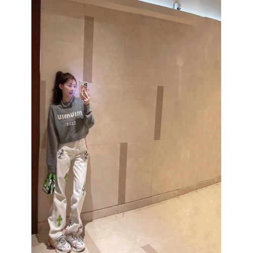 網紅圓領套頭毛衣女秋冬2025新款字母短款針織衫洋氣內搭上衣加厚 網紅圓領套頭毛衣女秋冬2025新款字母短款針織衫洋氣內搭上衣加厚