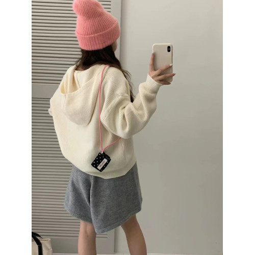 慵懶風白色連帽毛衣女秋冬季2025新款小個子內搭針織衫外穿高級感 慵懶風白色連帽毛衣女秋冬季2025新款小個子內搭針織衫外穿高級感