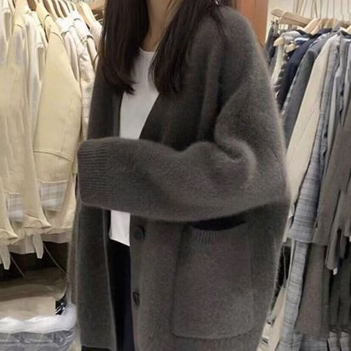 2024秋冬新款韓系仿水貂絨毛衣外套女寬松慵懶風軟糯針織開衫上衣 2024秋冬新款韓系仿水貂絨毛衣外套女寬松慵懶風軟糯針織開衫上衣