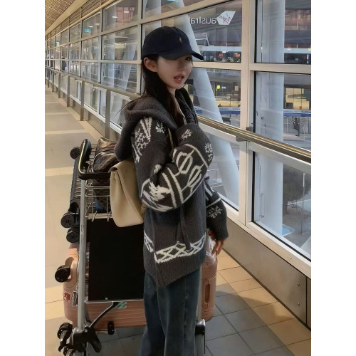 重工灰色費爾島連帽馬海毛毛衣外套女秋冬慵懶松弛感拉鍊針織開衫 重工灰色費爾島連帽馬海毛毛衣外套女秋冬慵懶松弛感拉鍊針織開衫