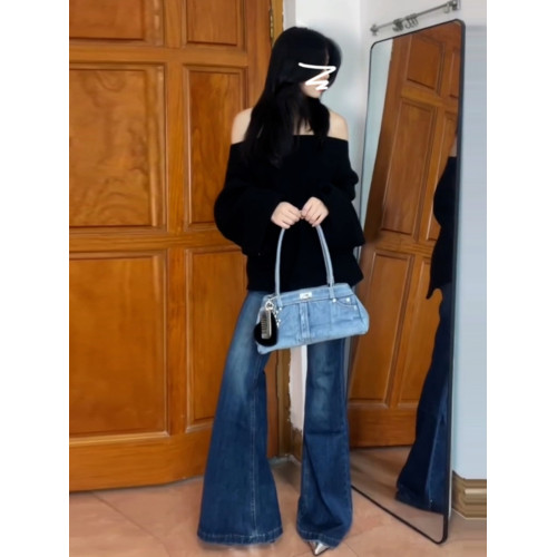 黑色韓系慵懶風毛衣女冬季新款高級感一字肩寬松百搭加厚針織上衣 黑色韓系慵懶風毛衣女冬季新款高級感一字肩寬松百搭加厚針織上衣