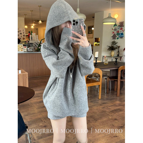 灰色拉鍊連帽毛衣開衫女秋冬季加厚寬松慵懶風松弛感針織衫外套 灰色拉鍊連帽毛衣開衫女秋冬季加厚寬松慵懶風松弛感針織衫外套