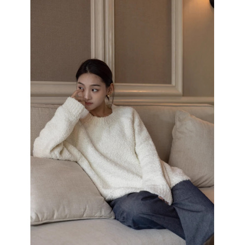 日系慵懶復古白色毛衣女秋冬內搭高級感超好看半邊絨加厚針織上衣