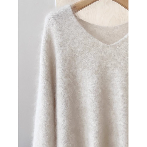 奶fufu浣熊絨v領前短後長毛衣女秋冬溫柔慵懶風高級感軟糯針織衫