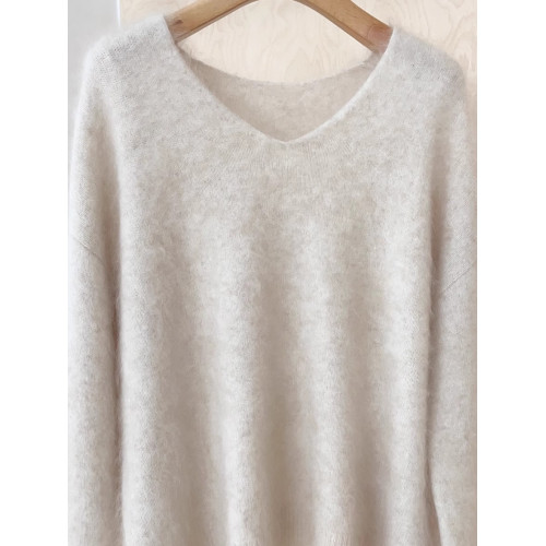 奶fufu浣熊絨v領前短後長毛衣女秋冬溫柔慵懶風高級感軟糯針織衫