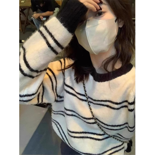 浣熊絨軟糯套頭短款條紋毛衣女秋冬冬季加厚內搭小個子打底針織衫