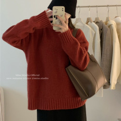 白色圓領浣熊絨軟糯毛衣女秋冬冬季加厚羊絨慵懶風內搭打底針織衫