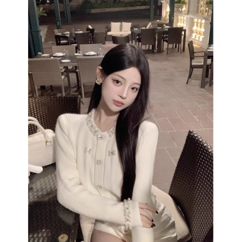 氣質小香風重工釘珠毛衣開衫女2025早秋新款修身顯瘦短款針織上衣