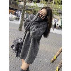 2025年中長款高領毛衣女遮屁股秋冬季堆堆領寬松慵懶風加厚打底衫