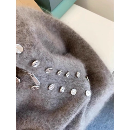 灰色重工雙排釦立領毛衣外套女秋冬加厚高級感慵懶拉鍊針織衫上衣 灰色重工雙排釦立領毛衣外套女秋冬加厚高級感慵懶拉鍊針織衫上衣