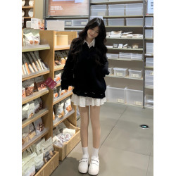 2025秋冬新款黑色V領毛衣女秋冬慵懶風洋氣別致獨特小衆針織上衣