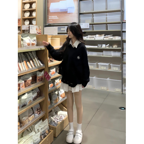 2025秋冬新款黑色V領毛衣女秋冬慵懶風洋氣別致獨特小衆針織上衣