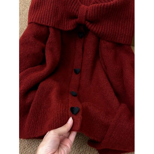 聖誕穿搭紅色一字肩蝴蝶結毛衣女秋冬季2025新款寬松露肩針織上衣