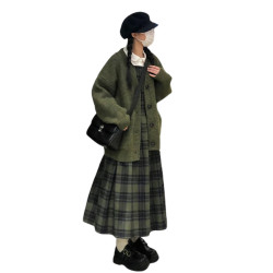 森系綠色毛衣外套女2025新款早秋季慵懶風寬松厚針織開衫新年穿搭