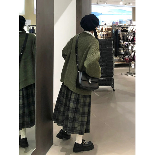 森系綠色毛衣外套女2025新款早秋季慵懶風寬松厚針織開衫新年穿搭