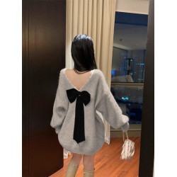小香風蝴蝶結慵懶風毛衣女秋冬高級感一字肩上衣中長款聖誕針織衫