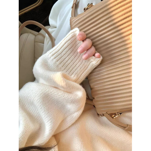 純色基礎款毛衣女2024年新款秋冬軟糯慵懶風奶fufu高級感針織上衣