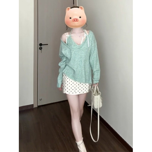 綠色掛脖毛衣女2025新款爆款秋冬季穿搭法式針織衫上衣套裝設計感
