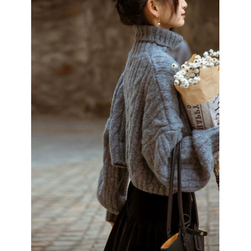 高級感復古麻花灰色高領短款毛衣女秋冬寬松顯瘦美拉德針織衫上衣