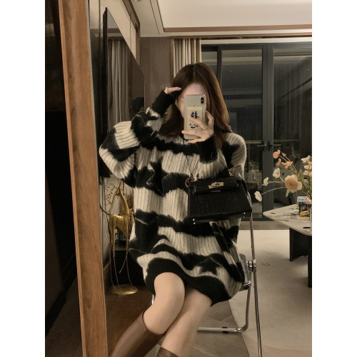 大碼復古慵懶風斑馬紋星星套頭毛衣女秋冬新款設計感小衆針織上衣 大碼復古慵懶風斑馬紋星星套頭毛衣女秋冬新款設計感小衆針織上衣