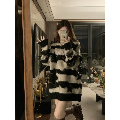 大碼復古慵懶風斑馬紋星星套頭毛衣女秋冬新款設計感小衆針織上衣 大碼復古慵懶風斑馬紋星星套頭毛衣女秋冬新款設計感小衆針織上衣