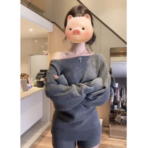 灰色不規則斜肩毛衣女款2025新款秋冬季韓系穿搭寬松露肩針織上衣 灰色不規則斜肩毛衣女款2025新款秋冬季韓系穿搭寬松露肩針織上衣