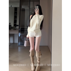 白色斜肩毛衣女秋冬季小個子氣質寬松慵懶風短款一字肩套頭針織衫