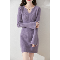 圓v領毛衣連衣裙女秋冬新款中長款羊毛寬松打底裙抽條針織包臀裙