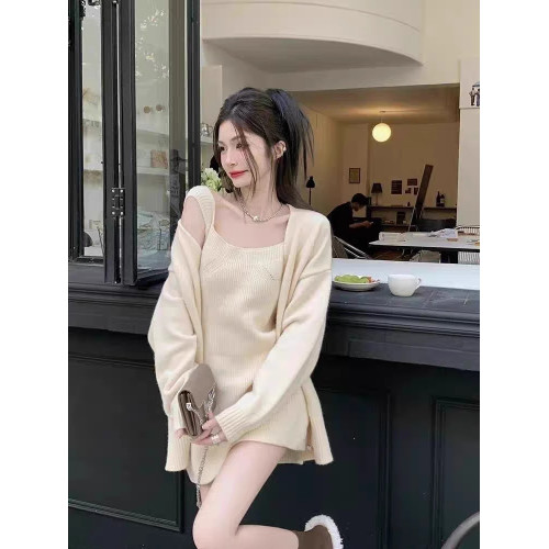 氣質高級感灰色針織開衫吊帶裙女兩件套秋冬新款中長款毛衣套裝女 氣質高級感灰色針織開衫吊帶裙女兩件套秋冬新款中長款毛衣套裝女