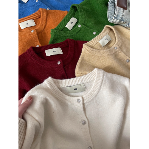 秋冬bi備百搭單品！韓代@e*g 復古小銀釦合身版型針織毛衣外套