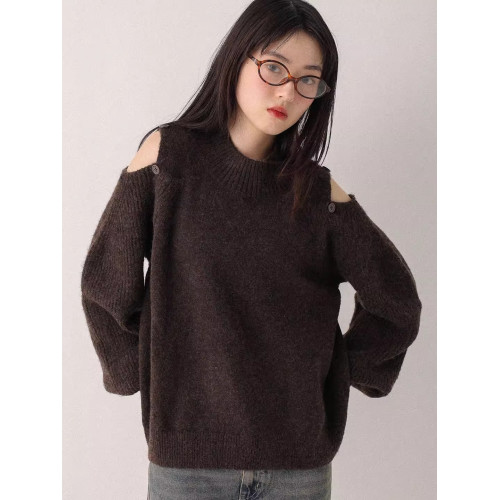 H 秋冬新款   肩部紐釦 露肩設計感 圓領寬松套頭長袖毛衣女