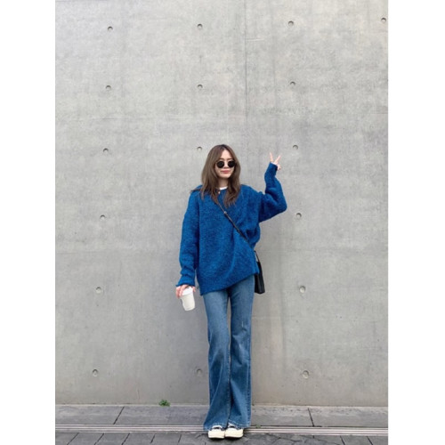 秋冬打底漂亮高級感克萊因藍套頭毛衣女加厚軟糯半邊絨毛針織上衣 秋冬打底漂亮高級感克萊因藍套頭毛衣女加厚軟糯半邊絨毛針織上衣