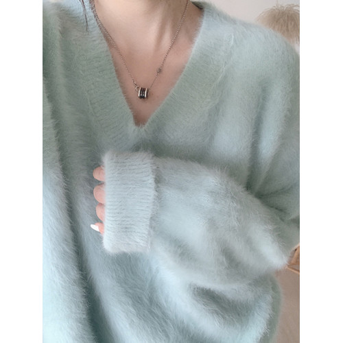 奶藍色水貂絨毛衣女加厚秋冬寬松套頭慵懶風溫柔v領軟糯針織上衣 奶藍色水貂絨毛衣女加厚秋冬寬松套頭慵懶風溫柔v領軟糯針織上衣