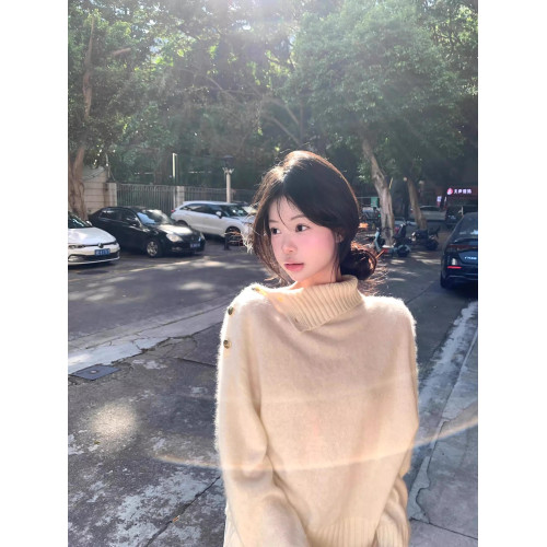 慵懶風高級設計感高領毛衣女秋冬寬松外穿軟糯奶呼呼套頭白色上衣 慵懶風高級設計感高領毛衣女秋冬寬松外穿軟糯奶呼呼套頭白色上衣